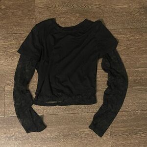 Oster Black Lace Long Sleeve Top